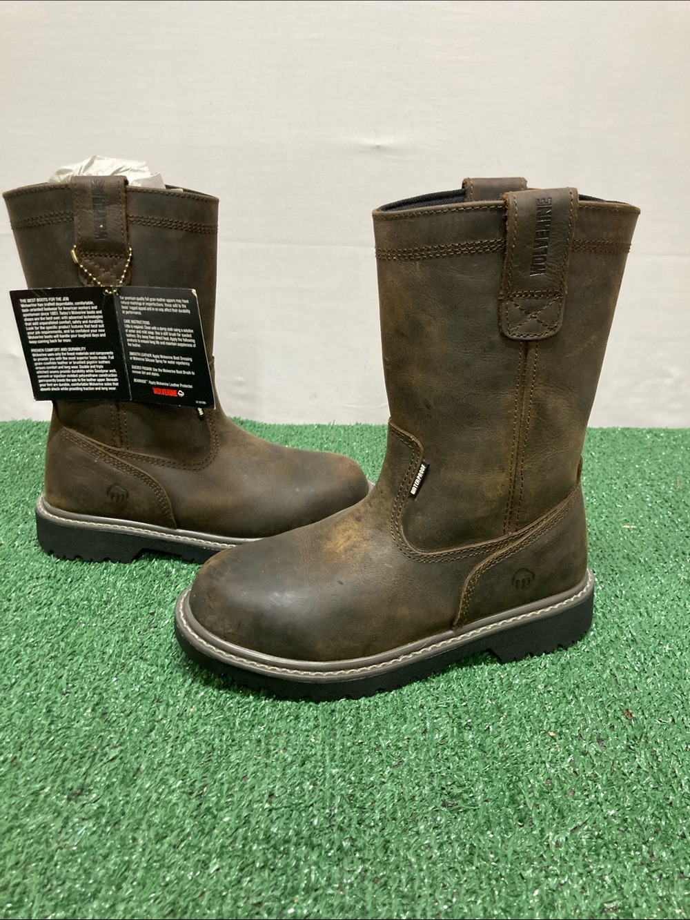 Women’s Wolverine Brown Leather Work Boots size 6 wide (OKPM-07-012)